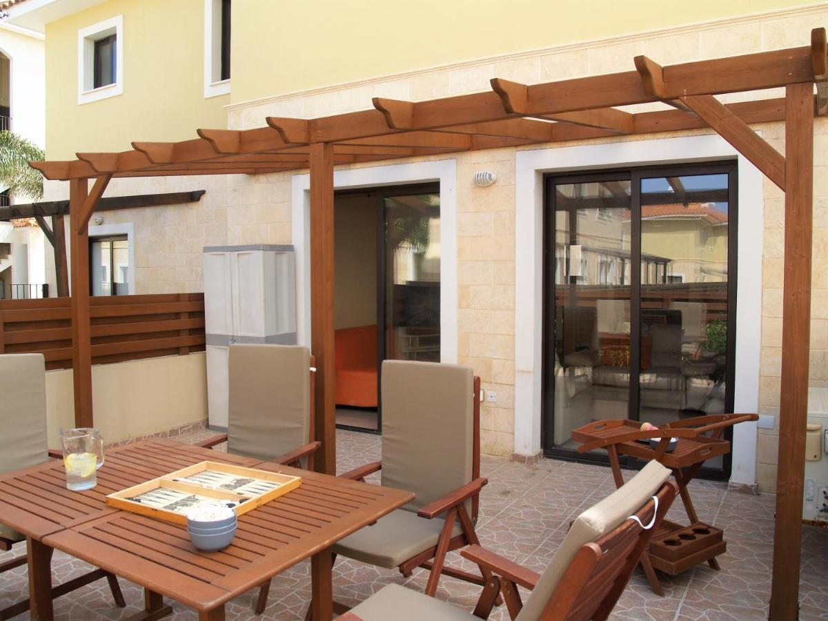Kyklades Resort & Spa Paralímni Kültér fotó