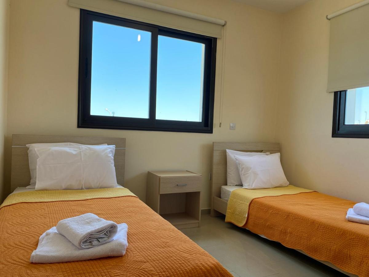 Kyklades Resort & Spa Paralímni Kültér fotó