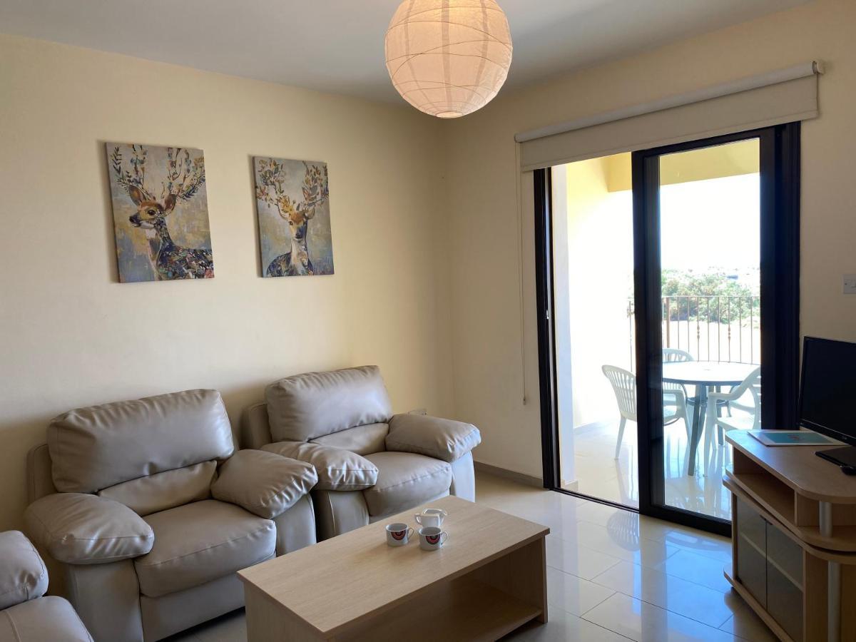 Kyklades Resort & Spa Paralímni Kültér fotó
