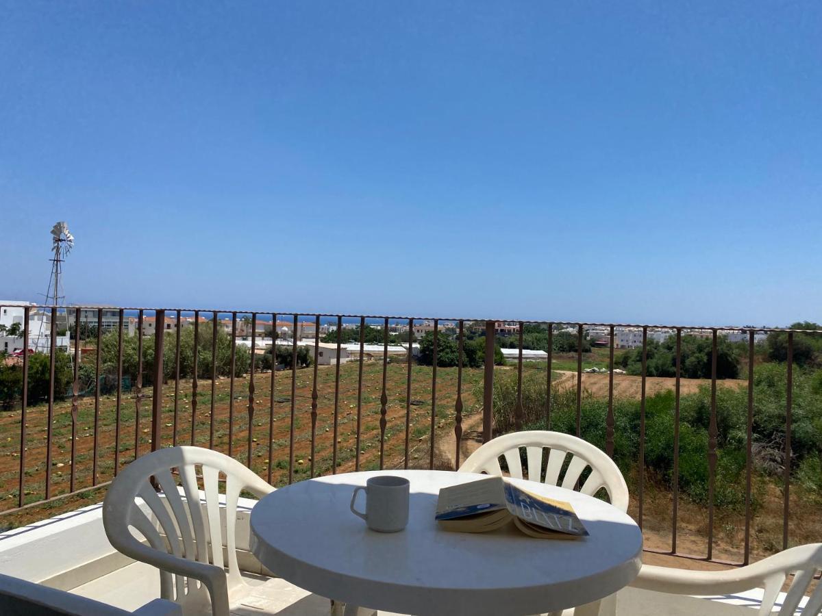 Kyklades Resort & Spa Paralímni Kültér fotó
