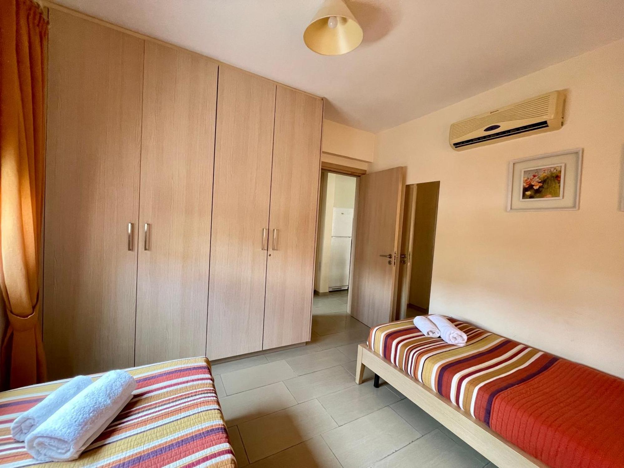 Kyklades Resort & Spa Paralímni Kültér fotó