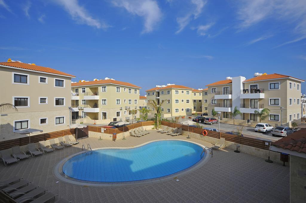 Kyklades Resort & Spa Paralímni Kültér fotó