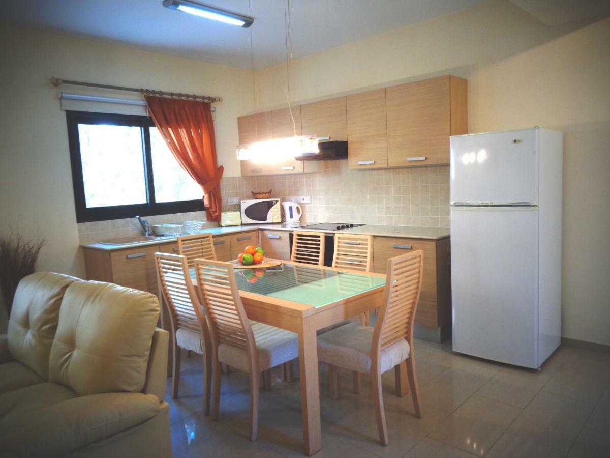 Kyklades Resort & Spa Paralímni Kültér fotó